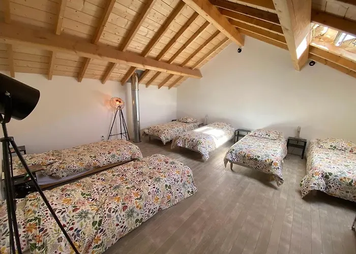 Le Refuge Du Milan Holiday home Bertren